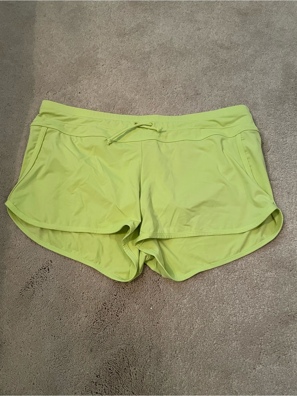 Athleta women’s lime green athletic shorts size large